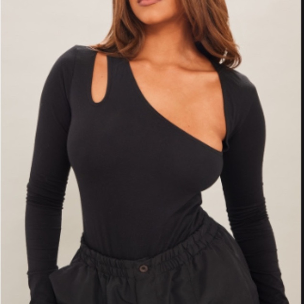 PrettyLittleThing  Black bodysuit
